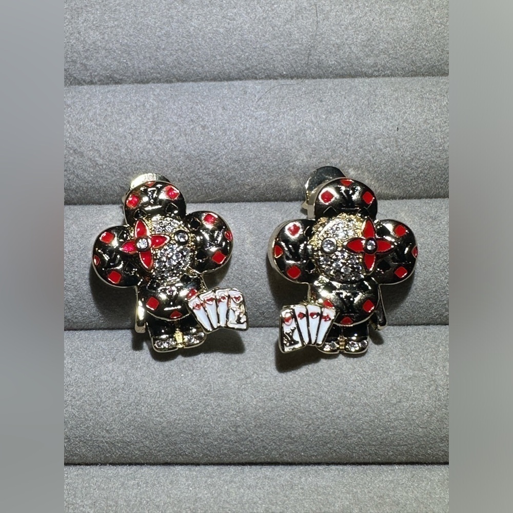 14K Gold Poker Player Cards Flower Doll Clover Pavé Iced Out Bling Stud Earring - Picture 9 of 11